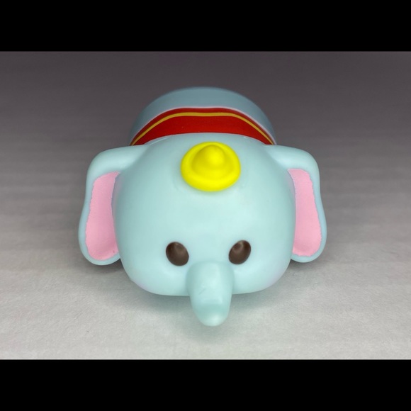 Disney Tsum Tsum Dumbo 2" Vinyl Stackable Figure Large - Picture 1 of 5